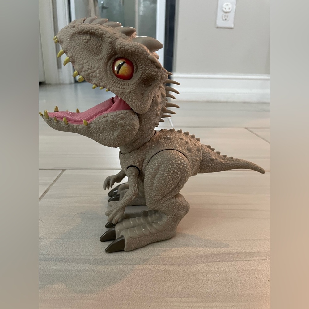 Jurassic World Camp Cretaceous Indominus rex interactive dinosaur - Picture 3 of 12